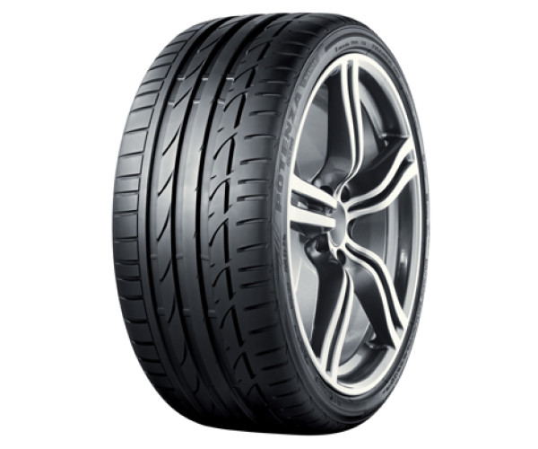BRIDGESTONE 245/35R18 S001 88YRFT BMW 1SER WAR